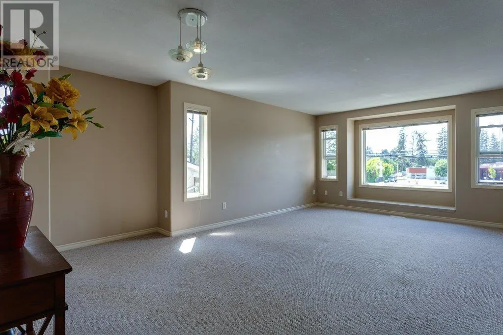 4541 Gordon Drive