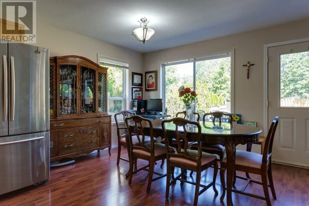 4541 Gordon Drive