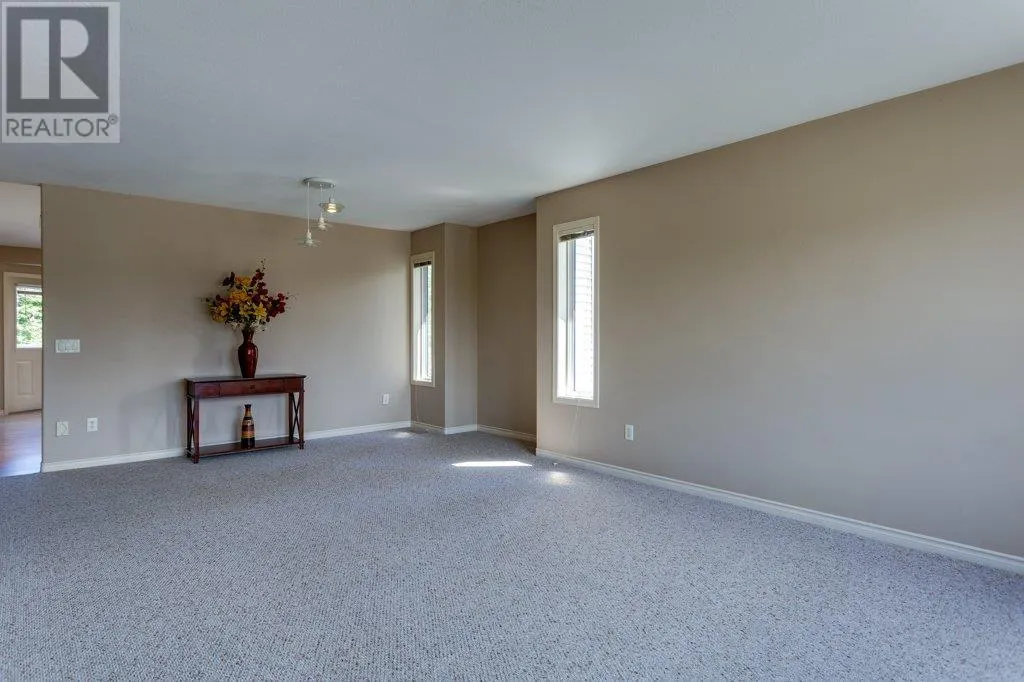4541 Gordon Drive