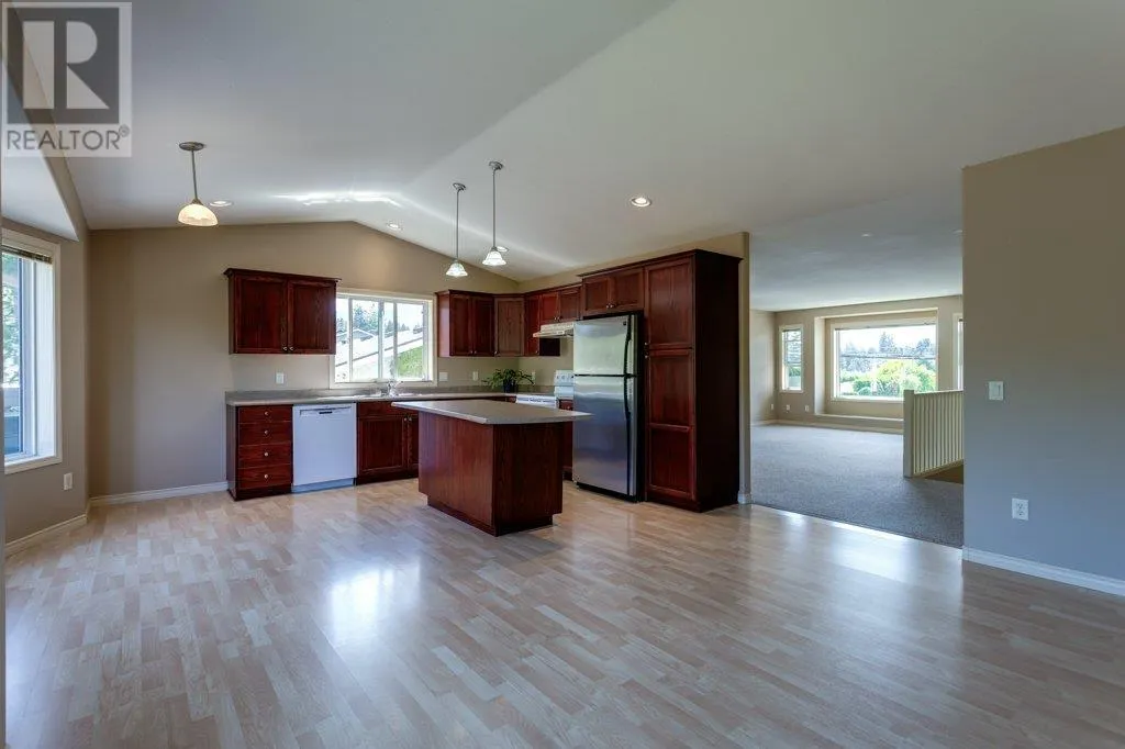 4541 Gordon Drive