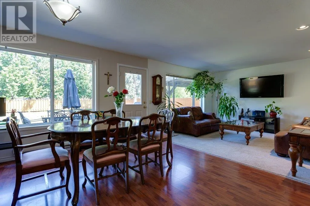 4541 Gordon Drive