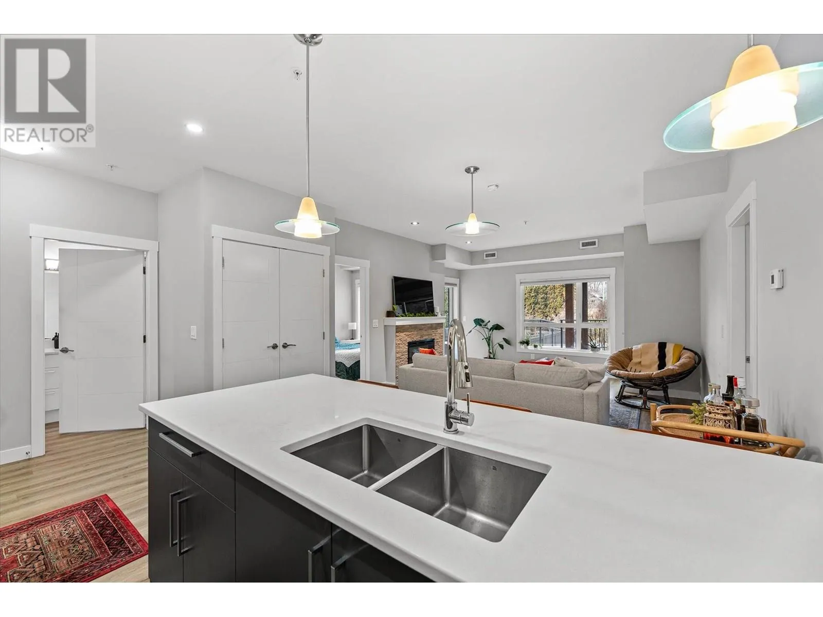 1883 Water Street Unit# 105