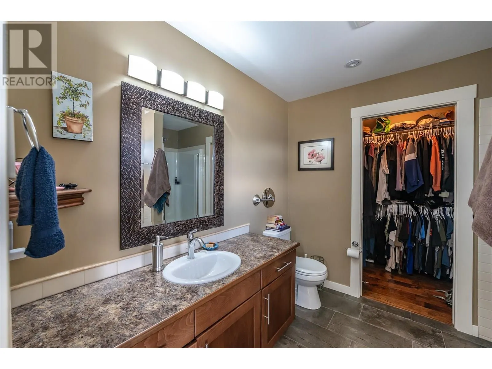 108 CHARDONNAY Court
