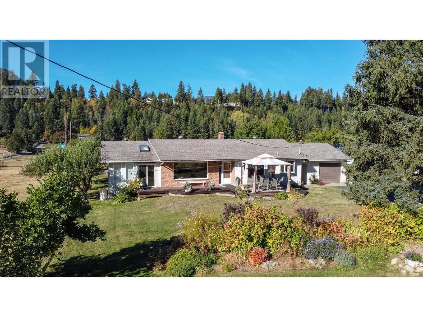 2697 SHOREACRES Road