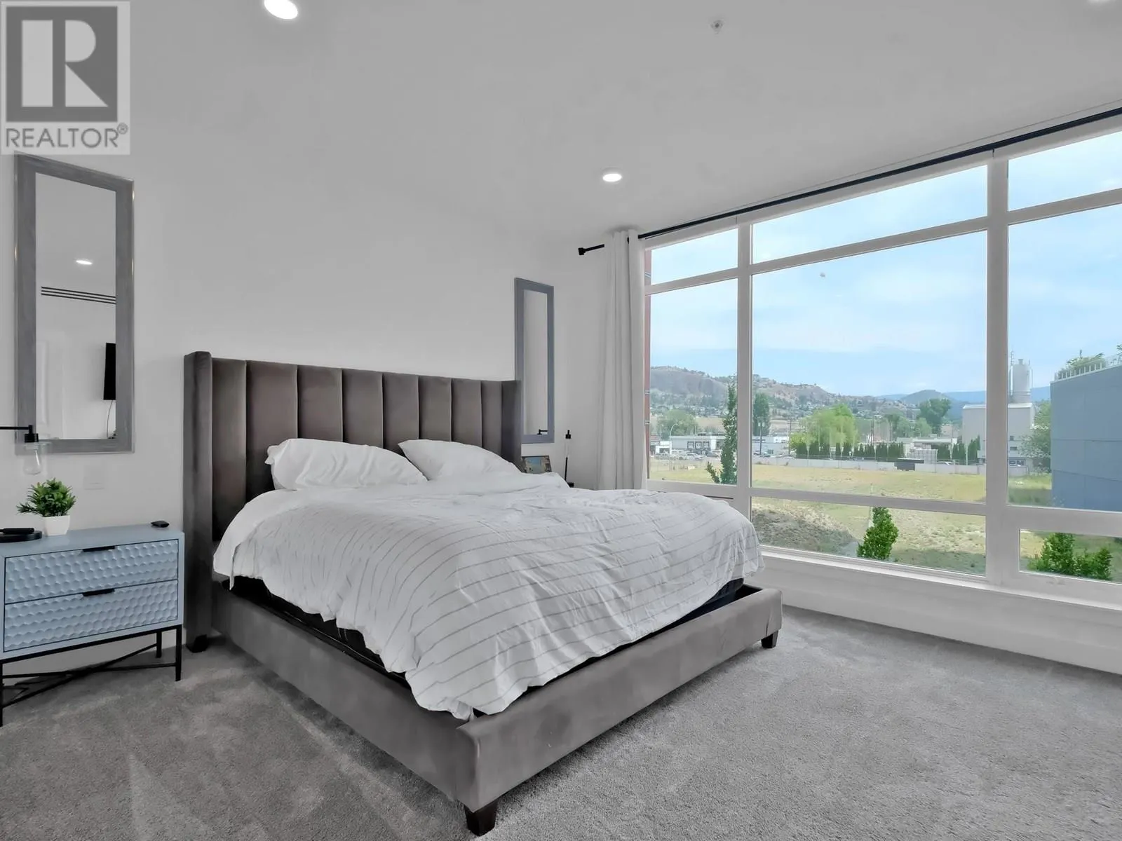 1151 Sunset Drive Unit# 106