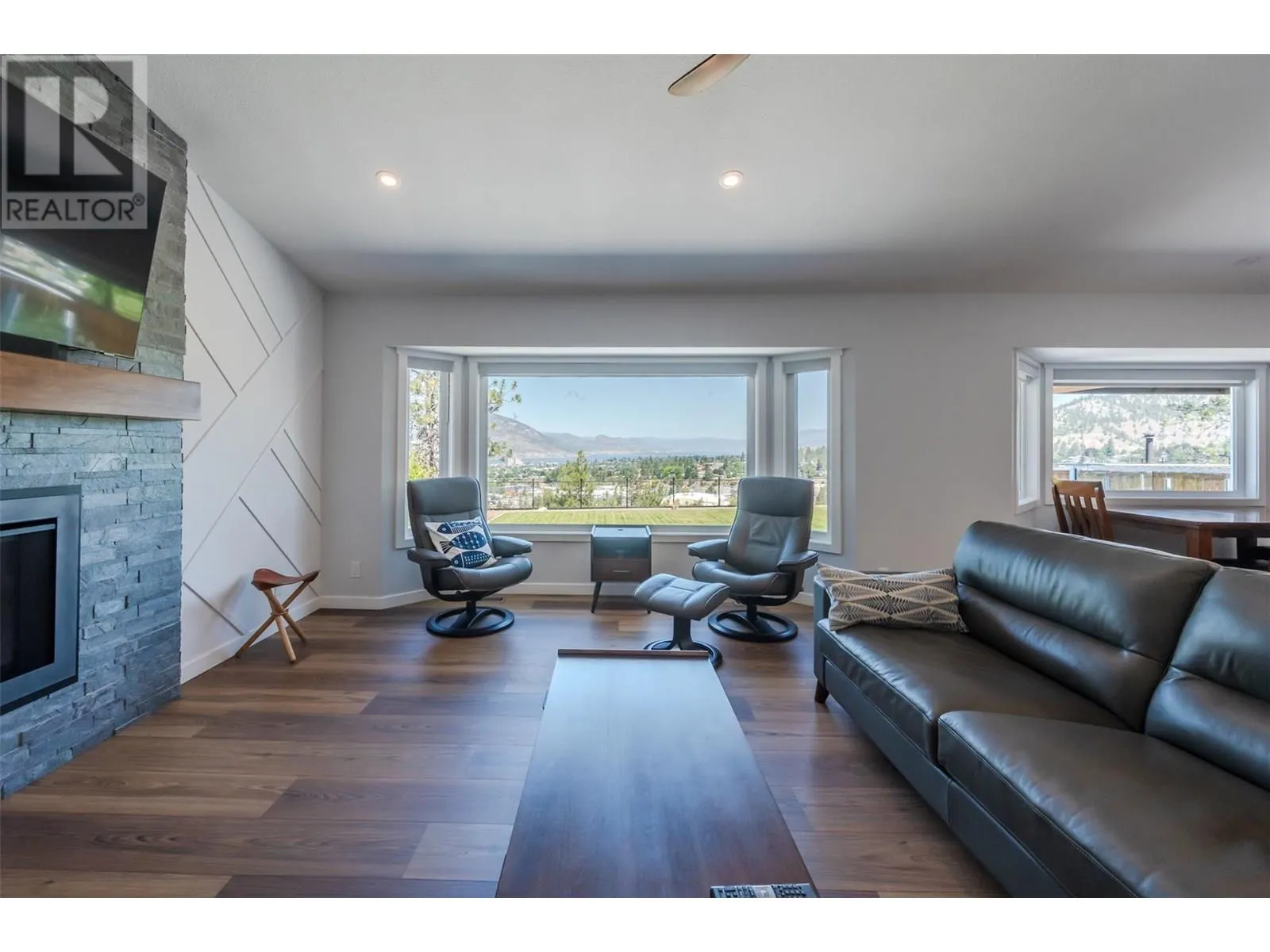 153 WESTVIEW Drive