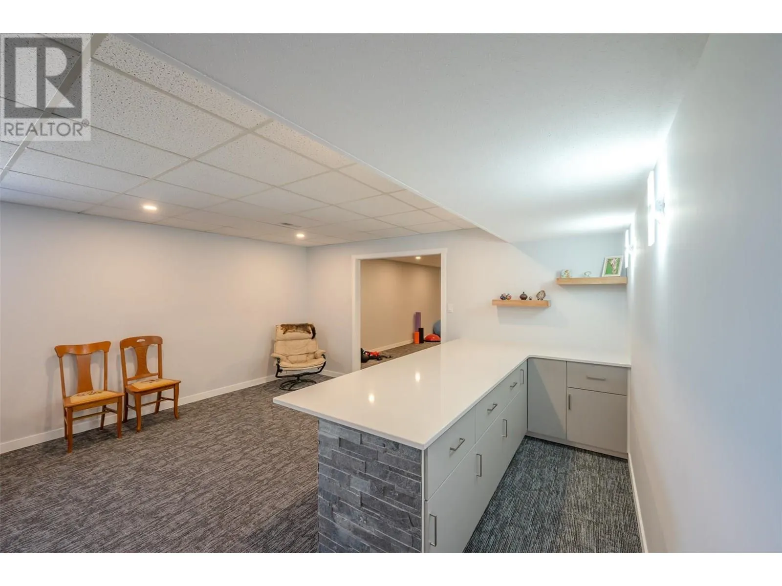 153 WESTVIEW Drive