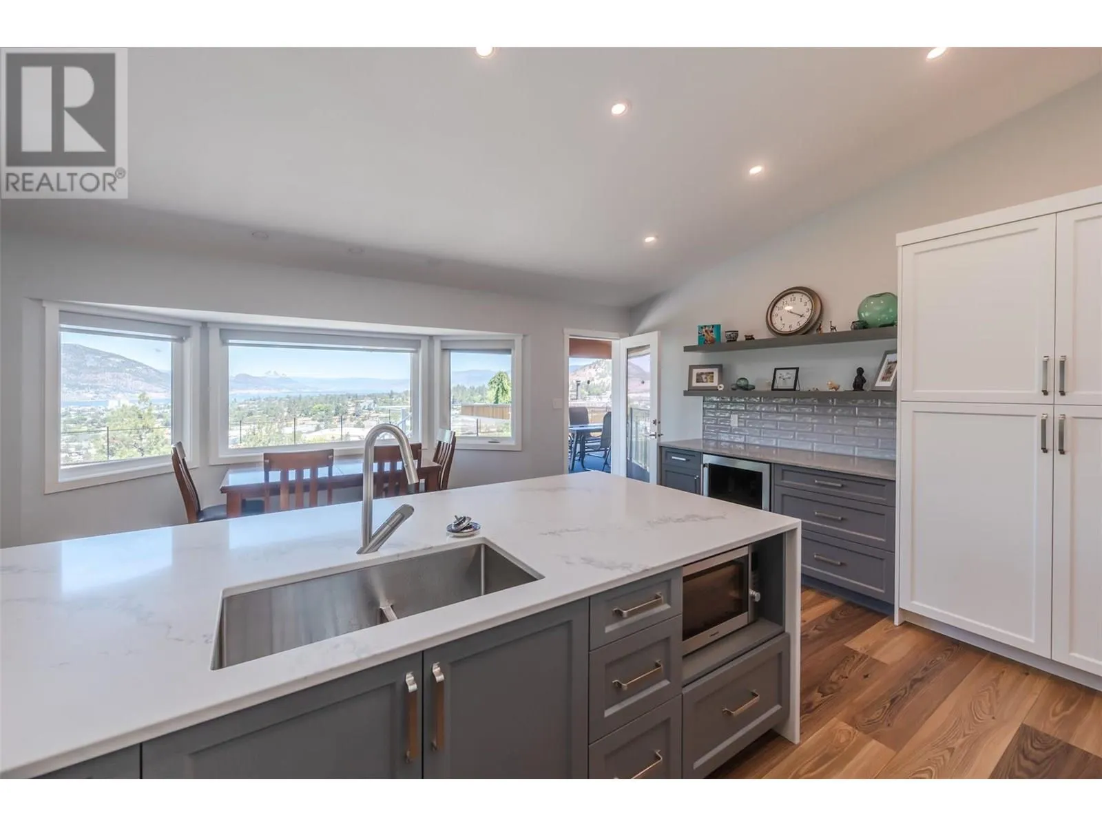 153 WESTVIEW Drive