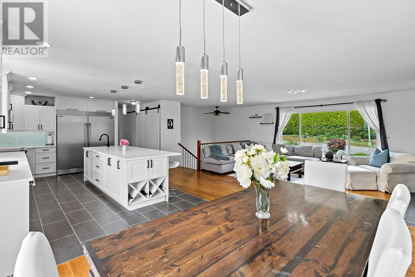 1341 Monterey Crescent