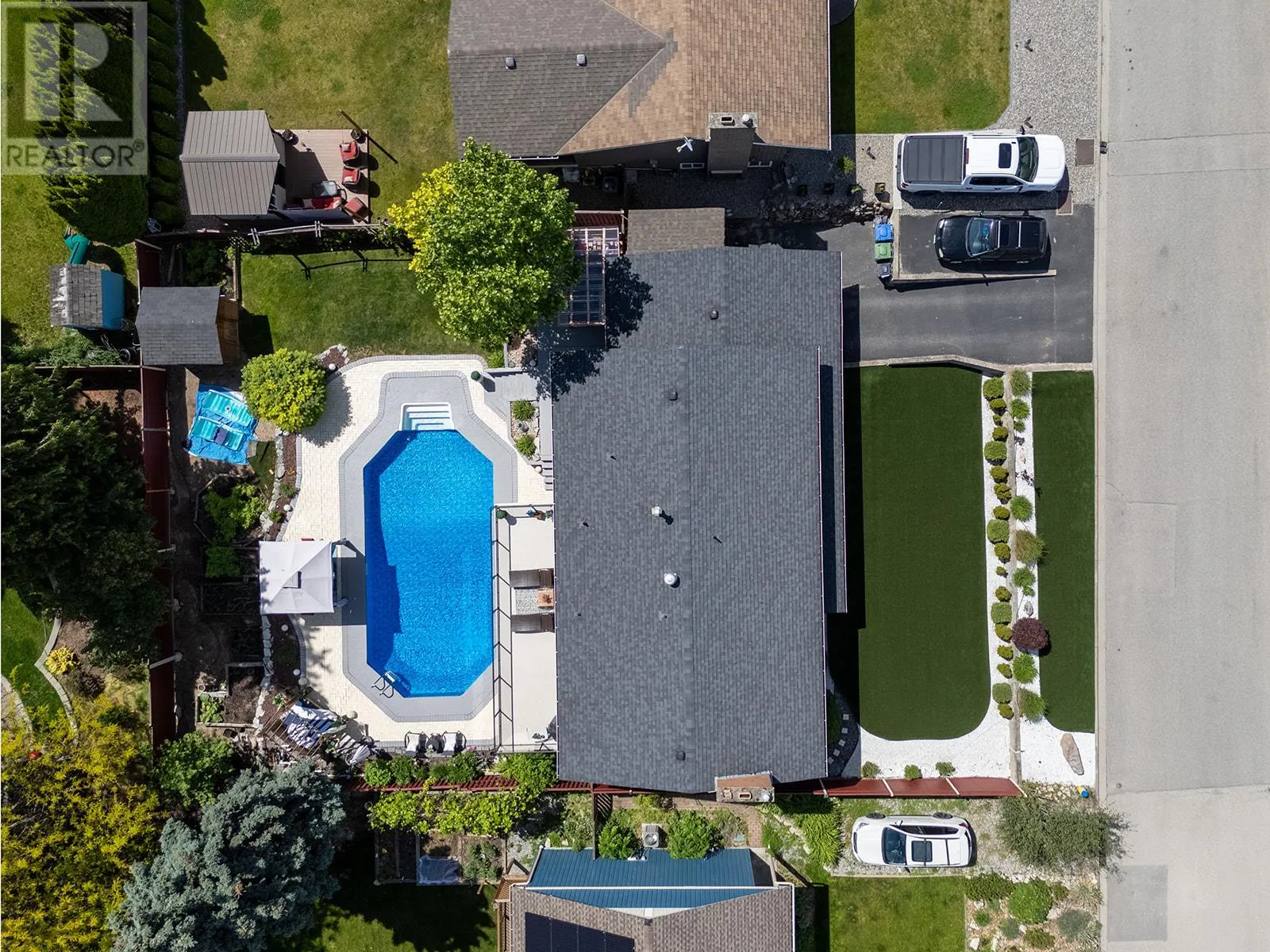 1341 Monterey Crescent
