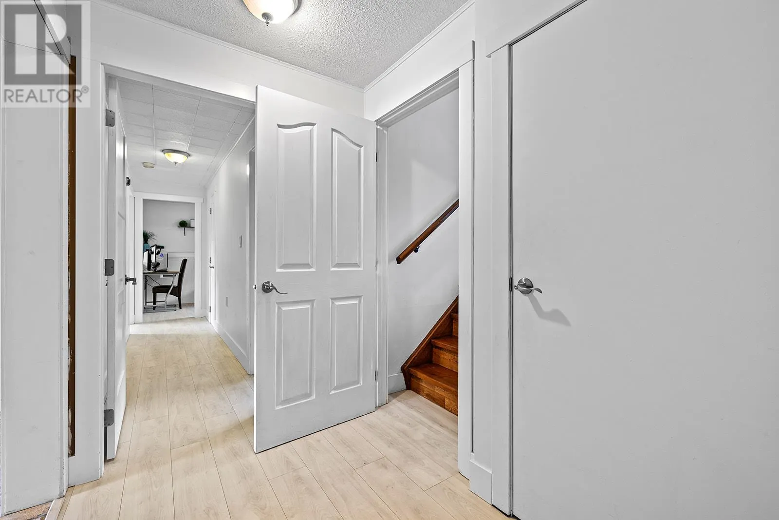 1341 Monterey Crescent