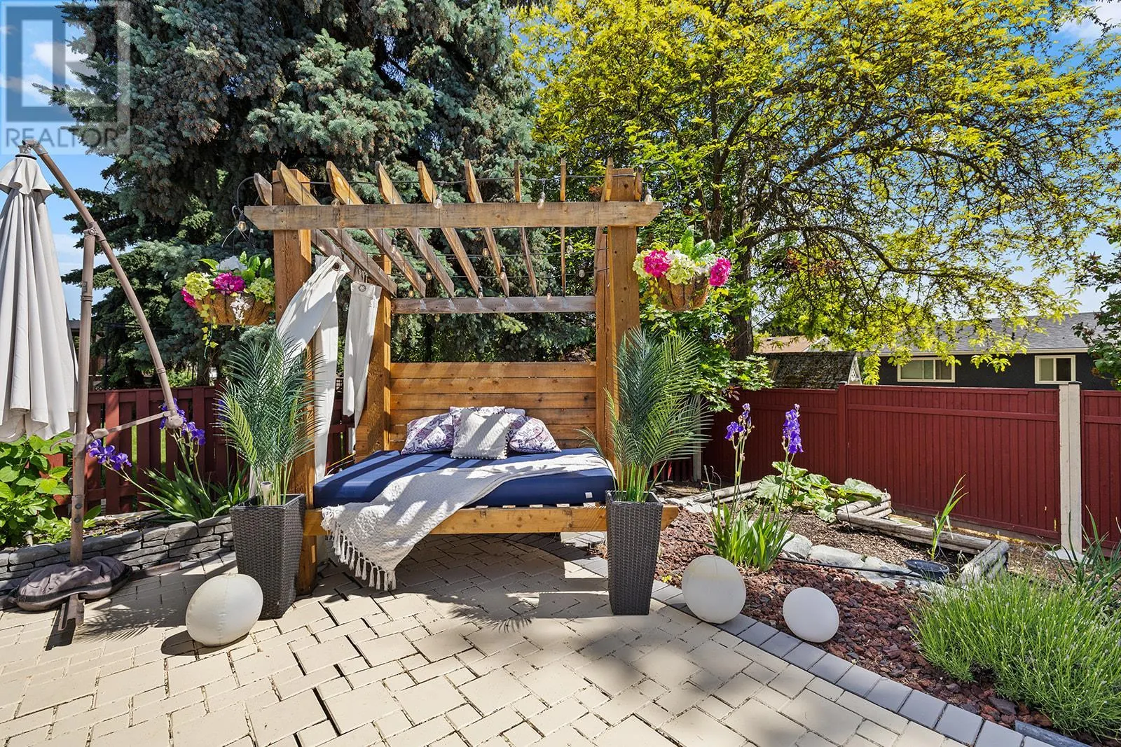1341 Monterey Crescent