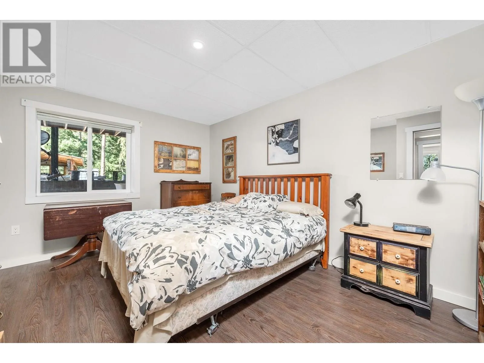 3186 Salmon River Road