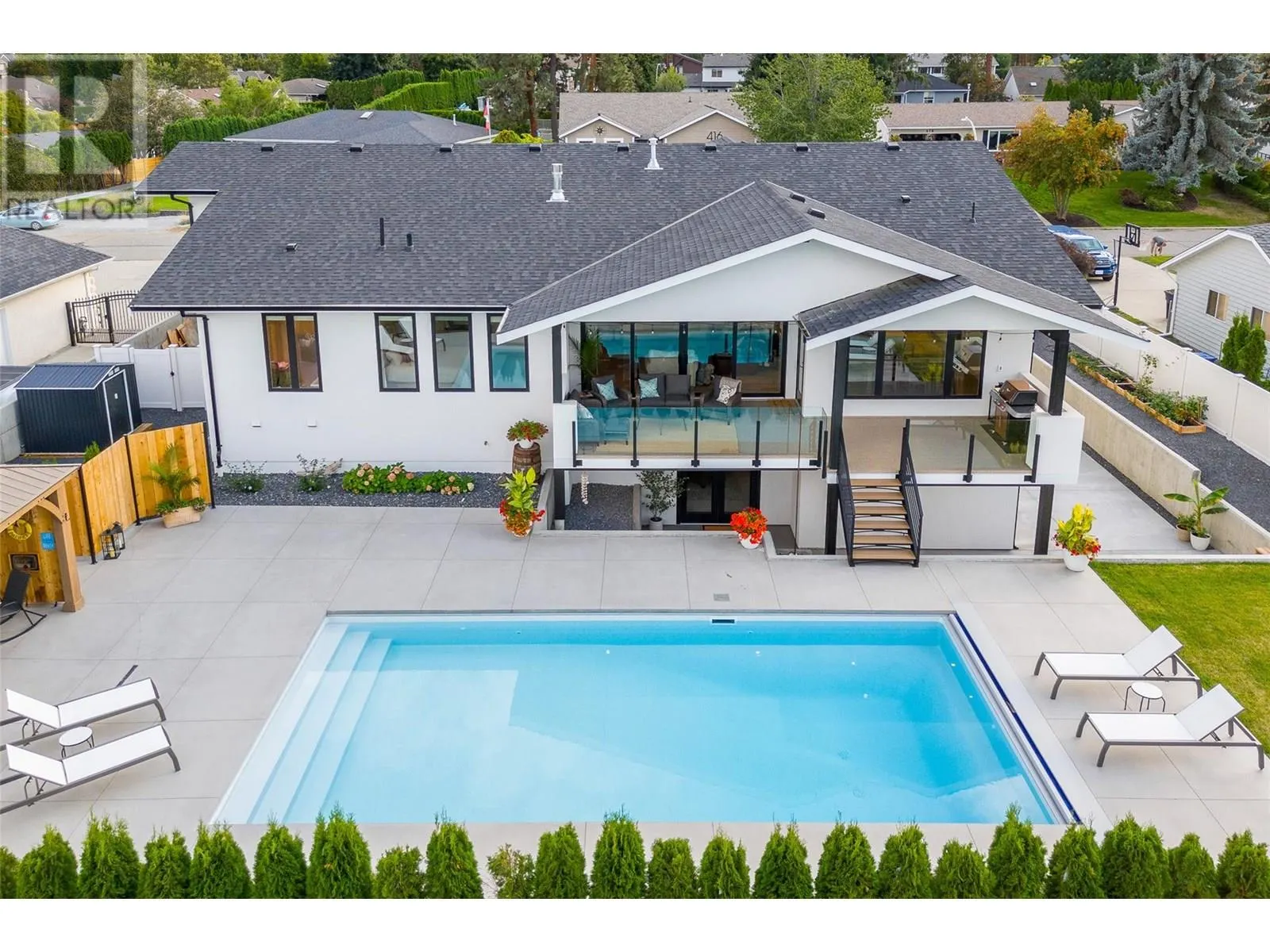 415 Curlew Drive