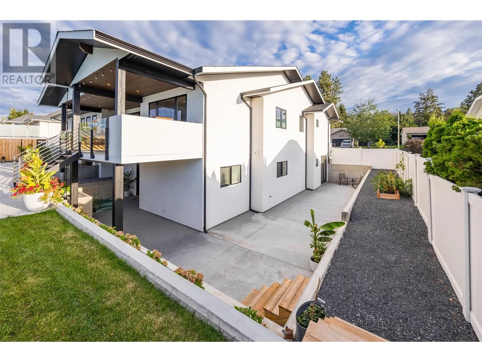 415 Curlew Drive