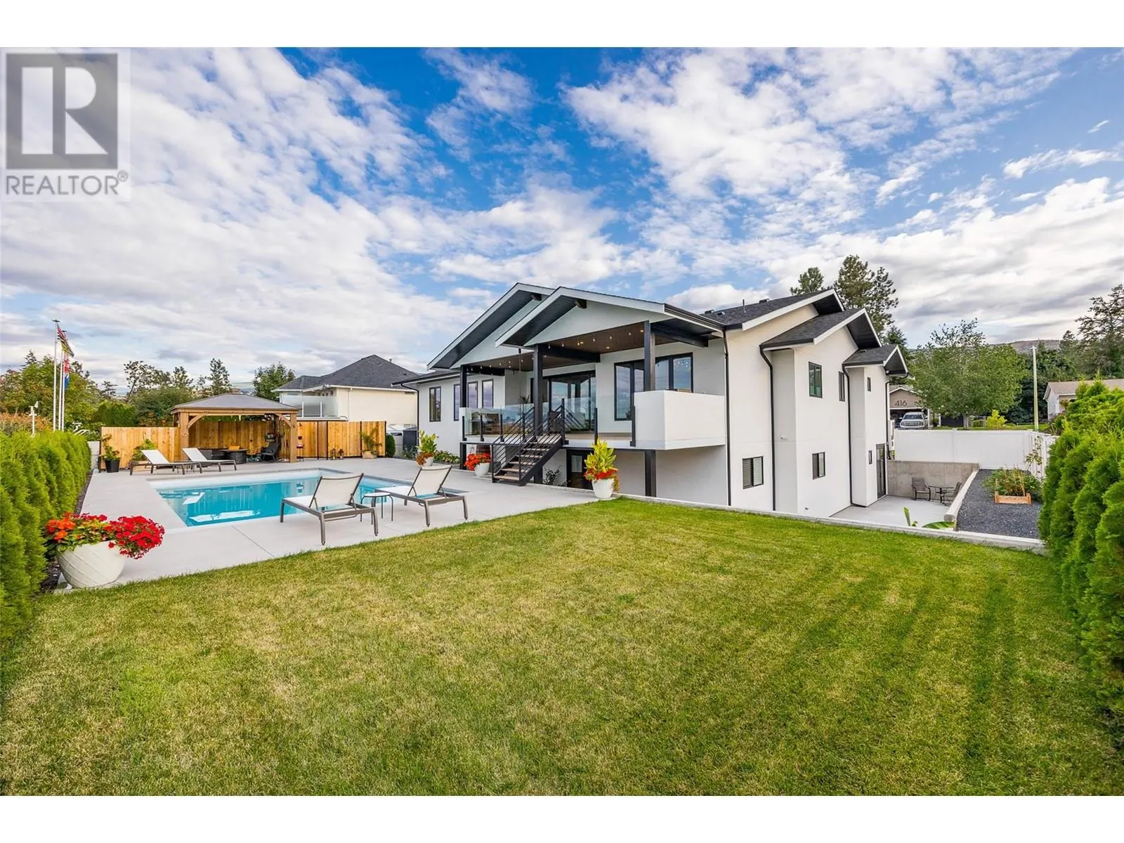 415 Curlew Drive