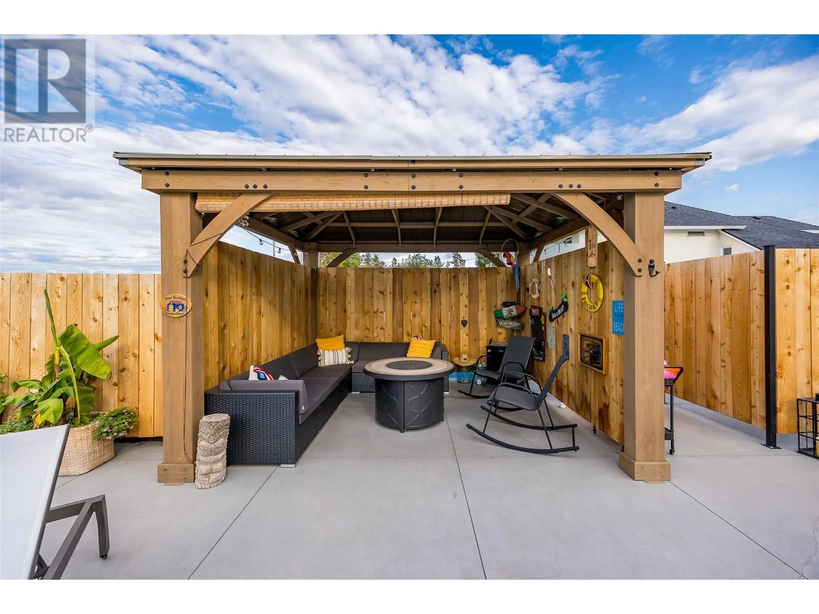 415 Curlew Drive