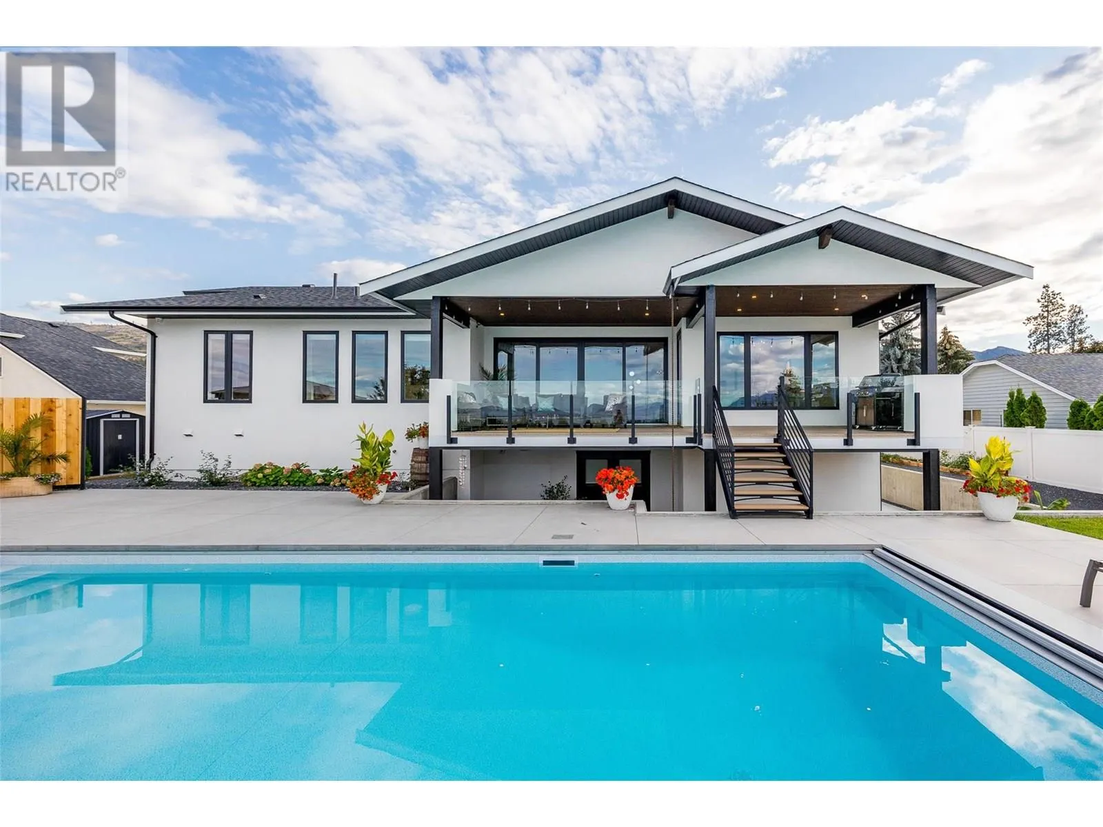 415 Curlew Drive