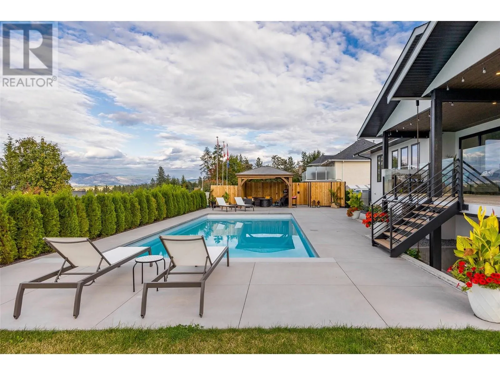 415 Curlew Drive