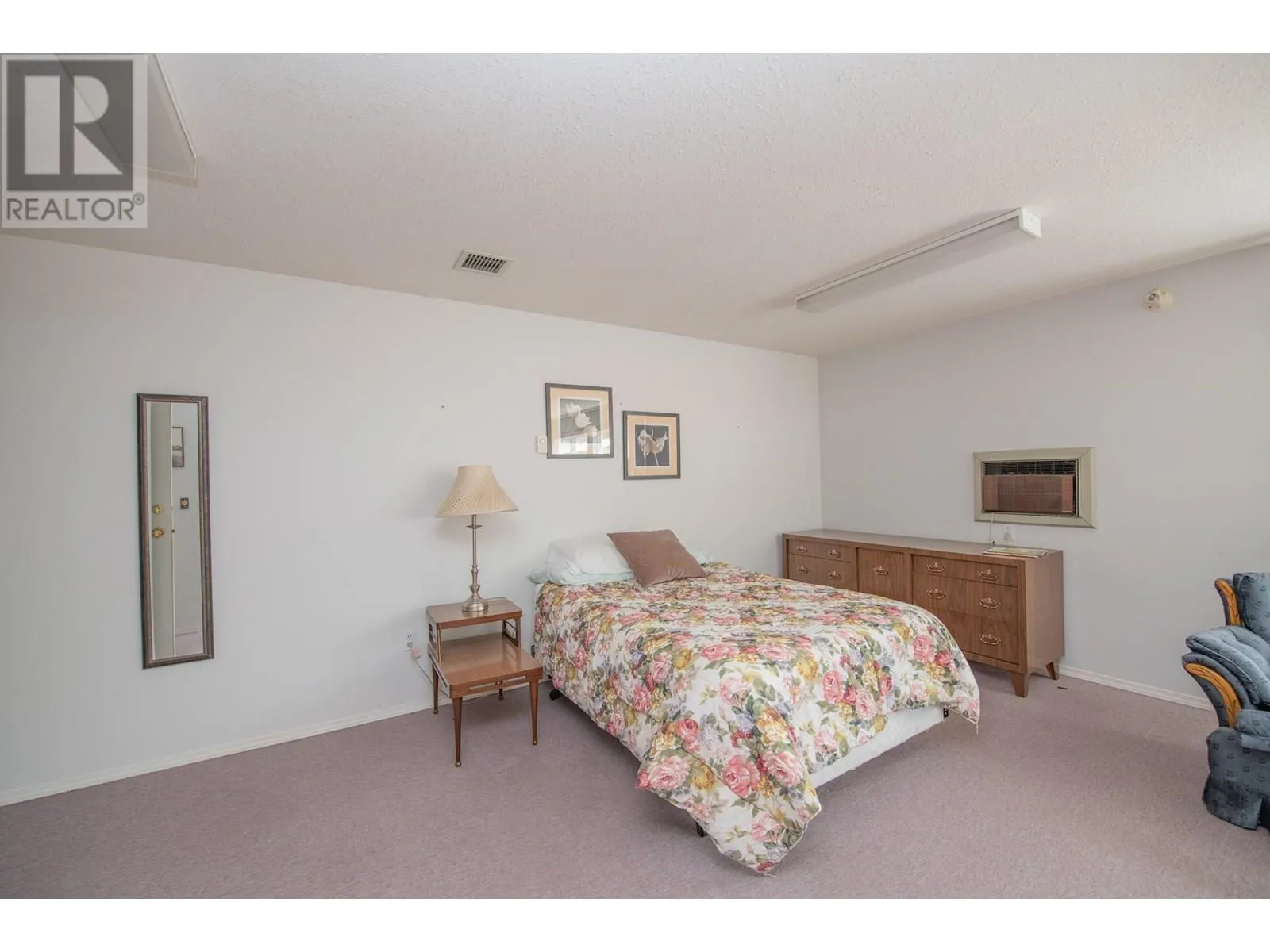 703 Granville Avenue Unit# 103