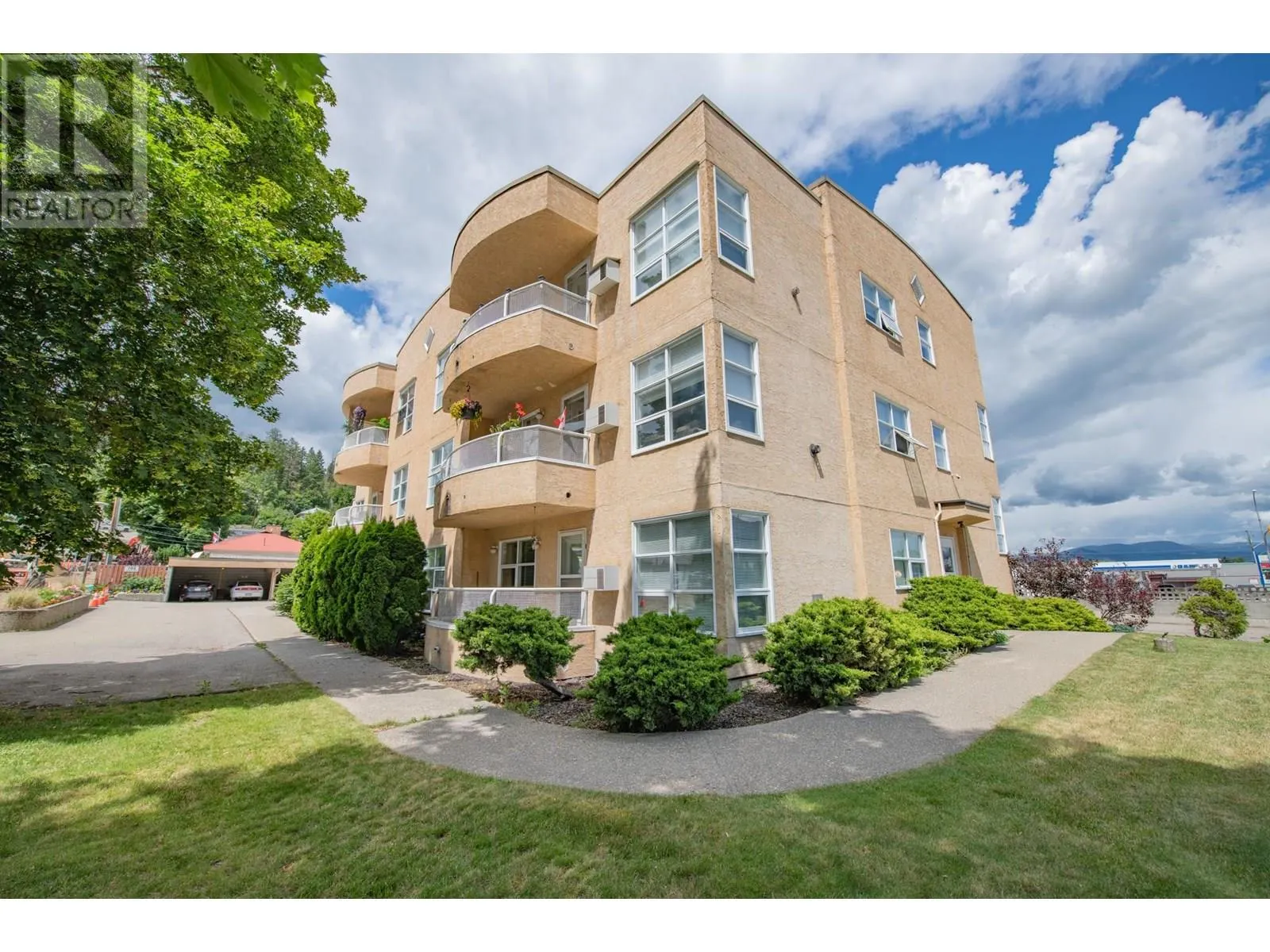 703 Granville Avenue Unit# 103