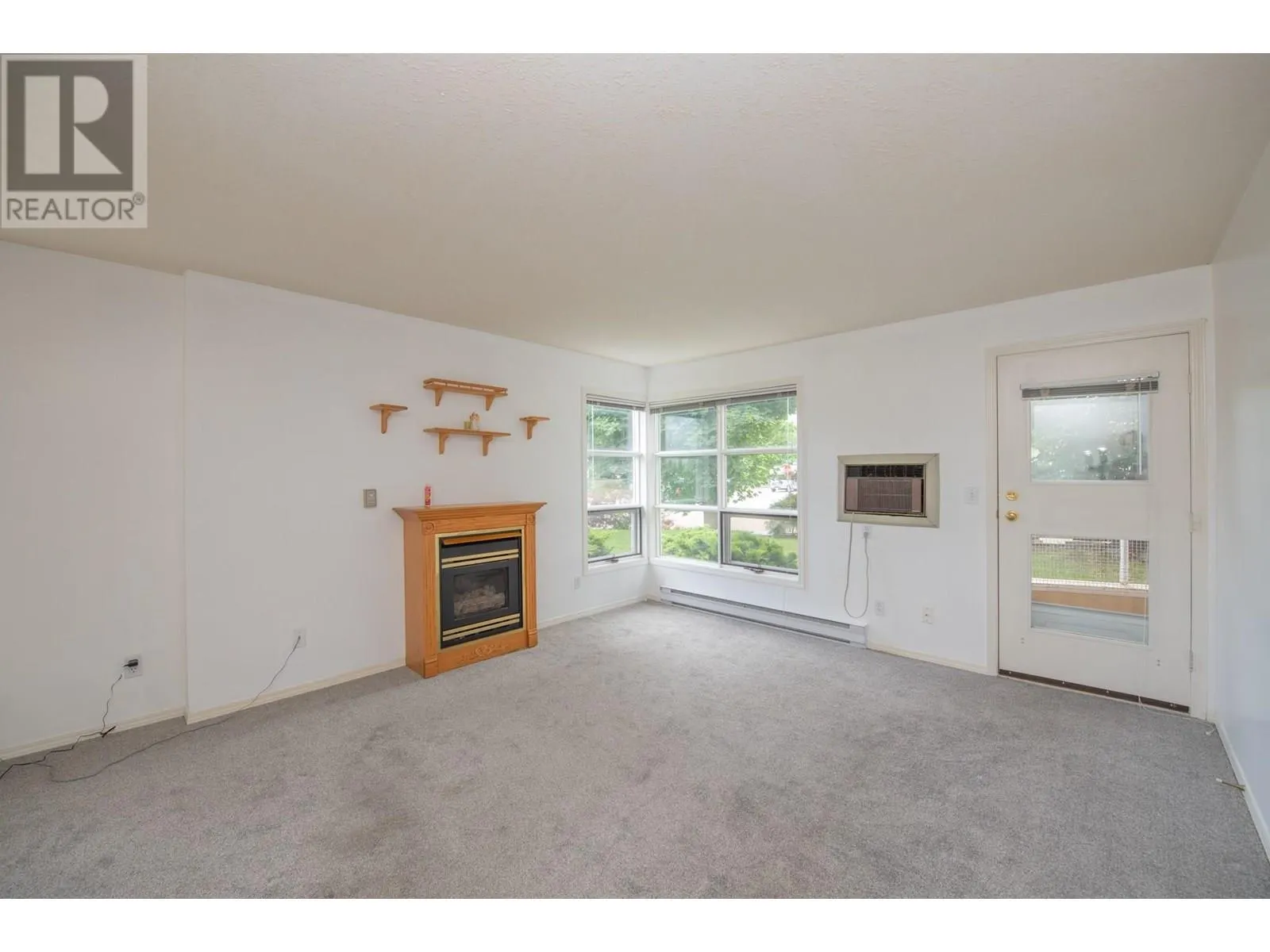 703 Granville Avenue Unit# 103