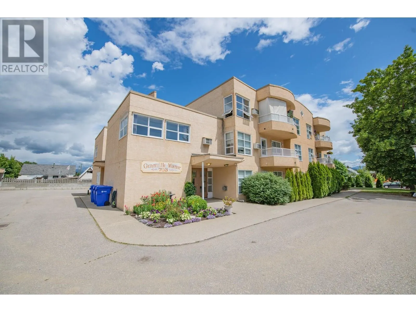 703 Granville Avenue Unit# 103