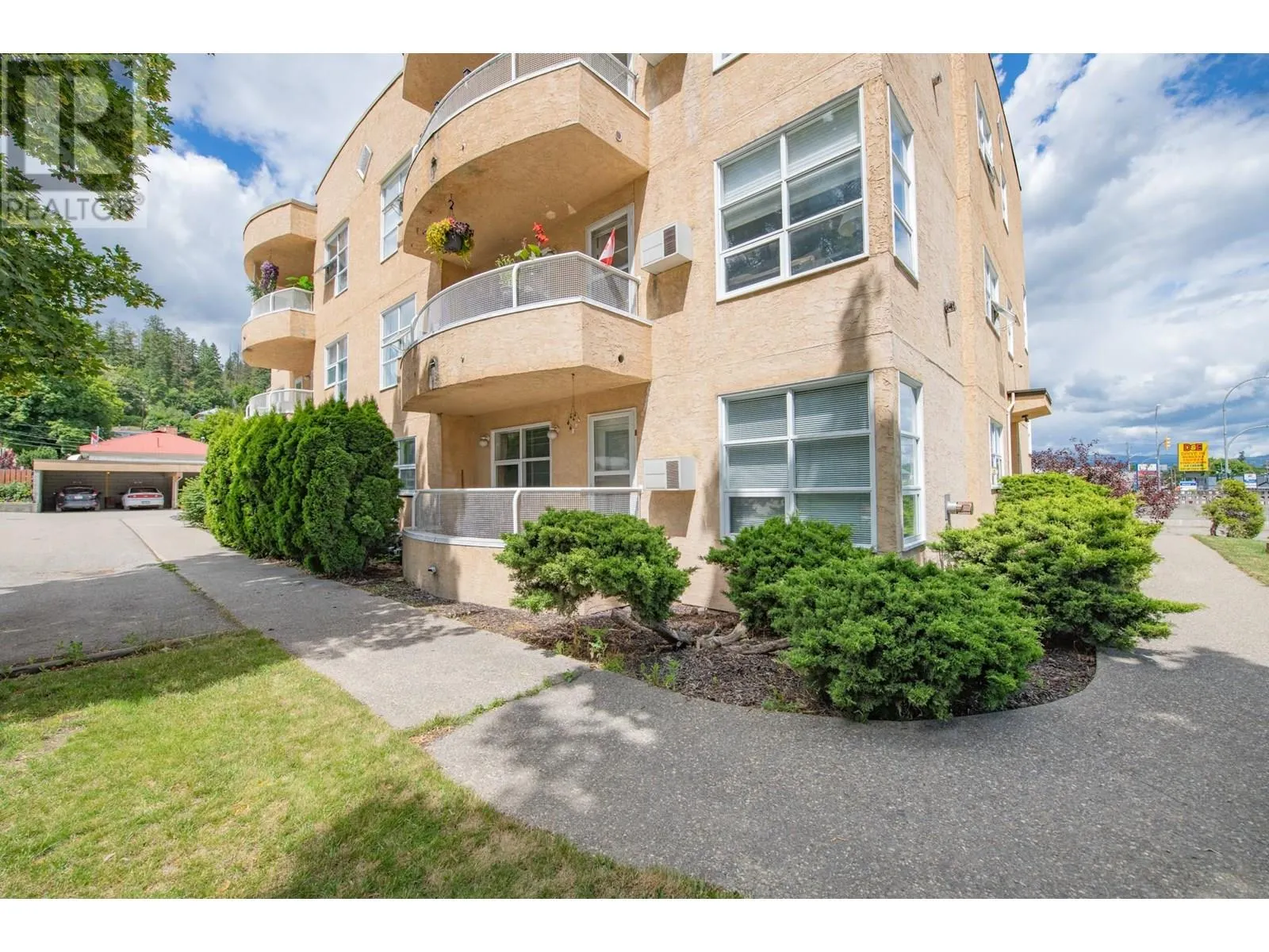 703 Granville Avenue Unit# 103