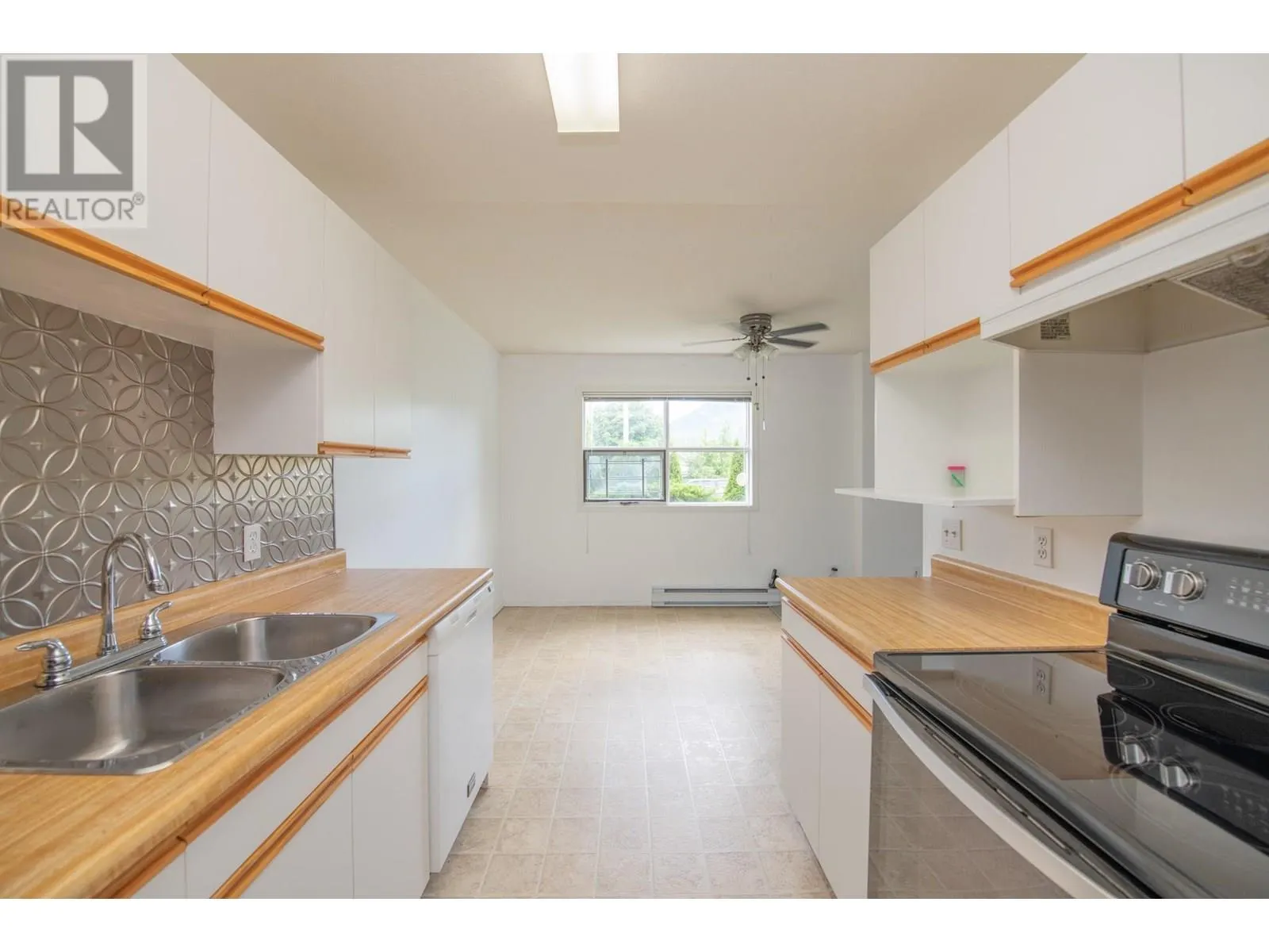 703 Granville Avenue Unit# 103