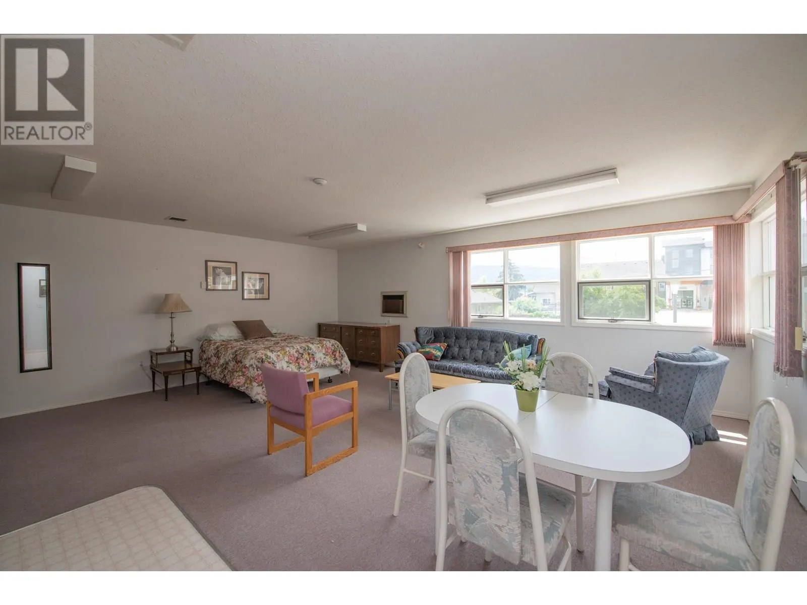 703 Granville Avenue Unit# 103
