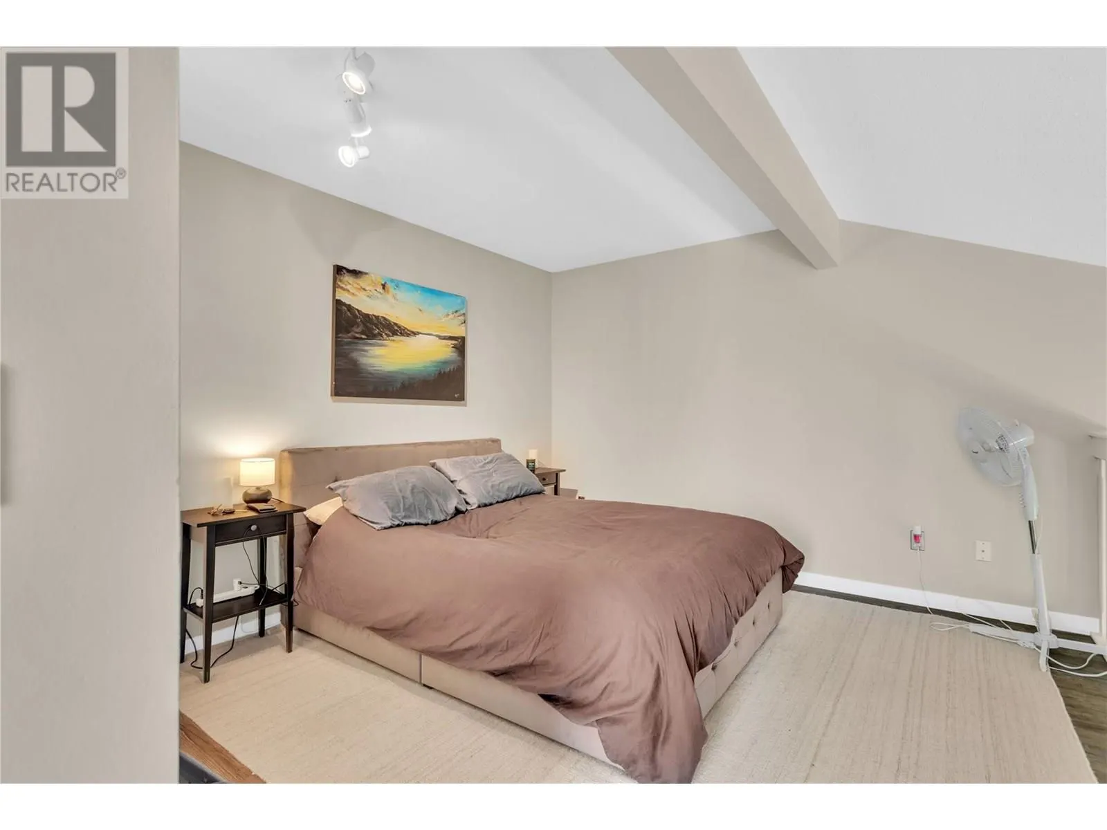 3155 Gordon Drive Unit# 209