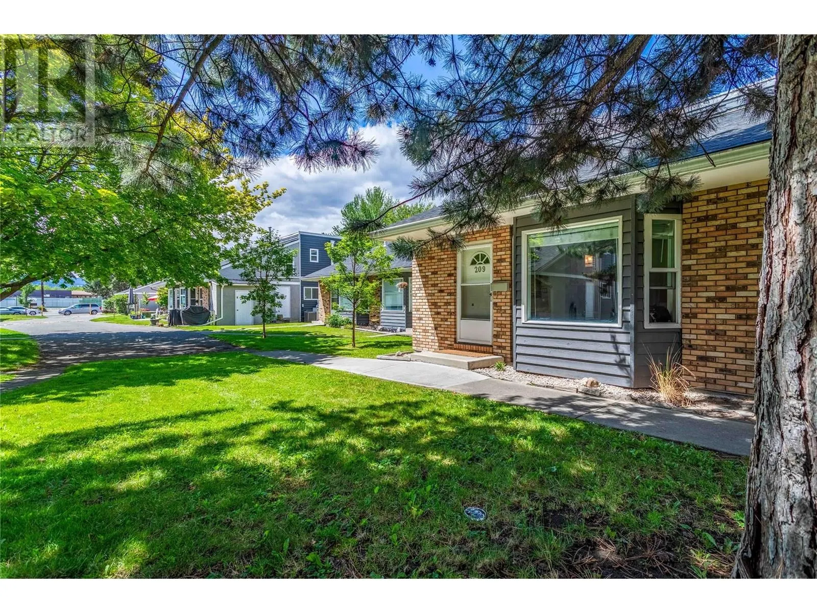 3155 Gordon Drive Unit# 209