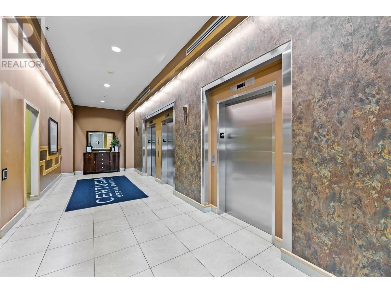 1160 Bernard Avenue Unit# 1207