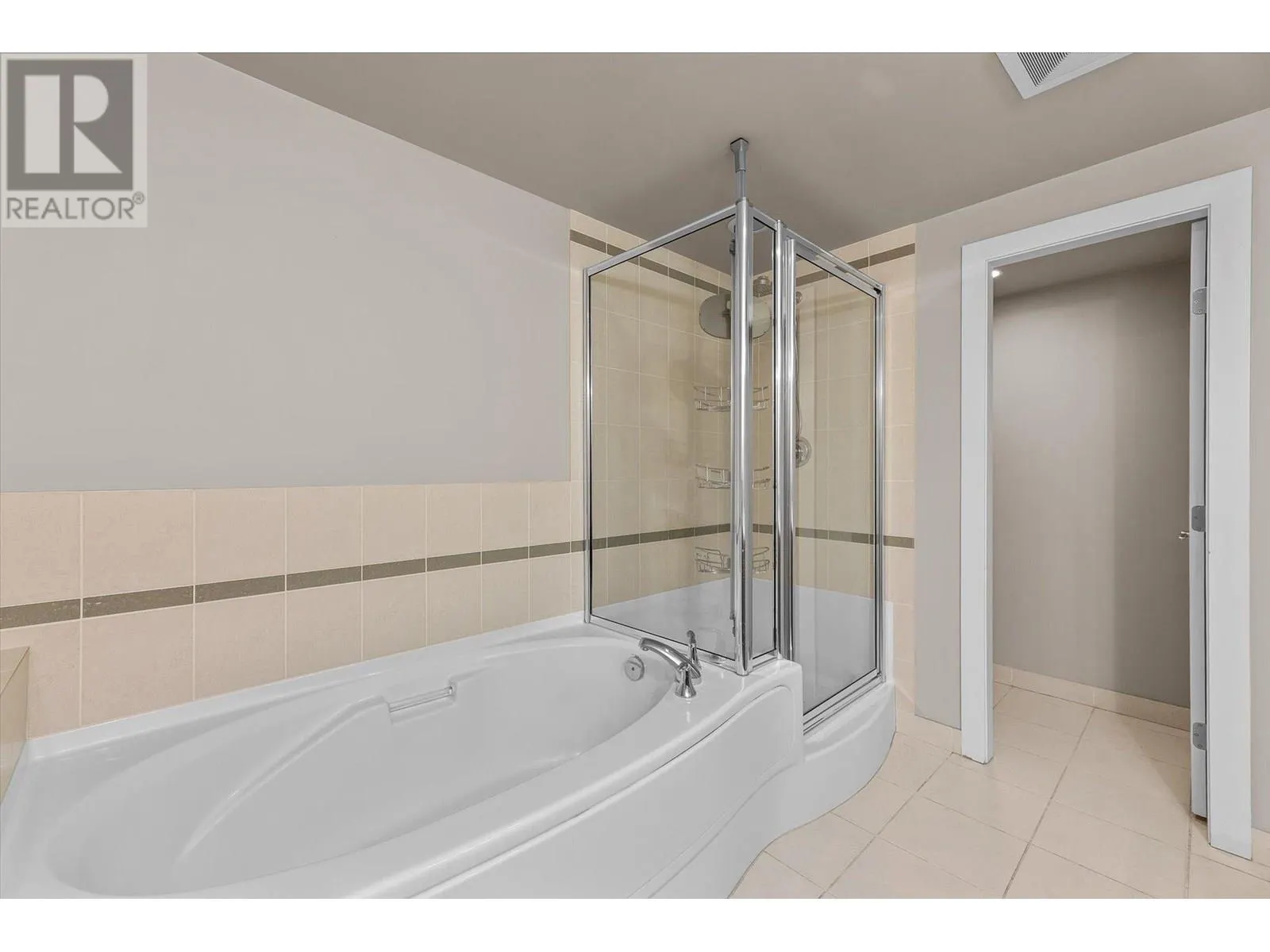1160 Bernard Avenue Unit# 1207