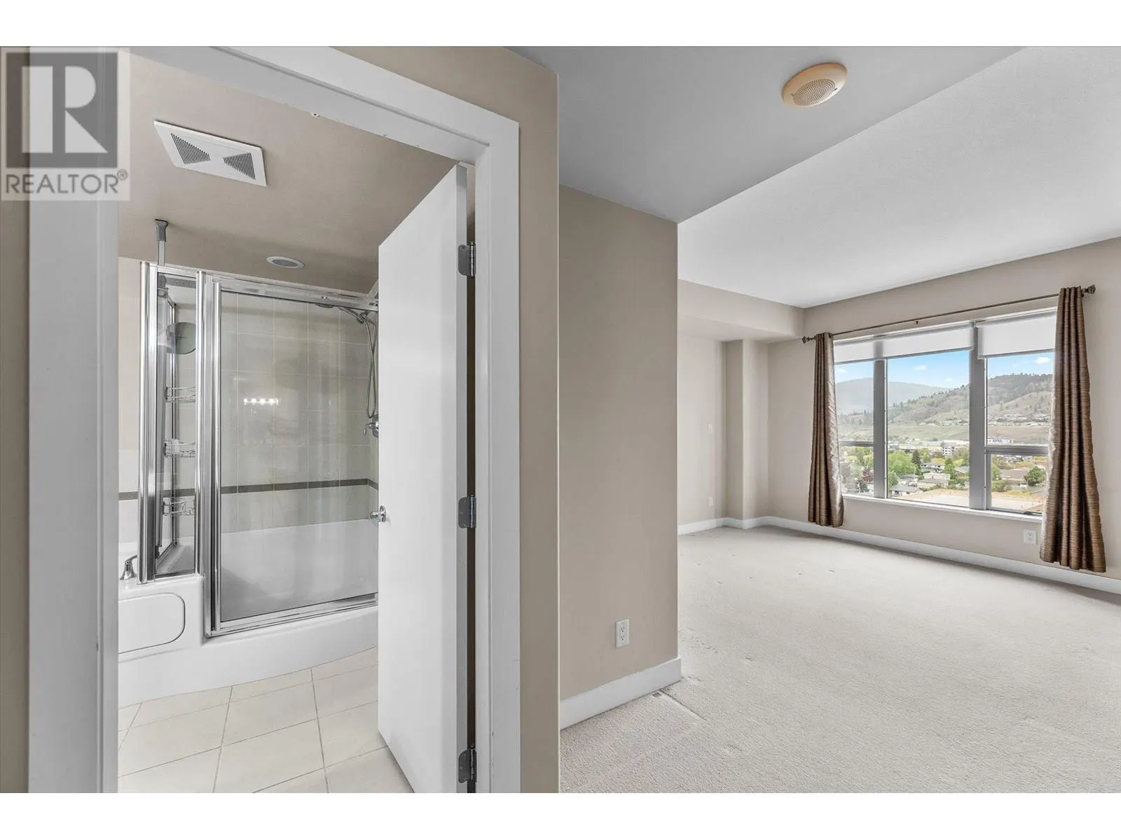 1160 Bernard Avenue Unit# 1207
