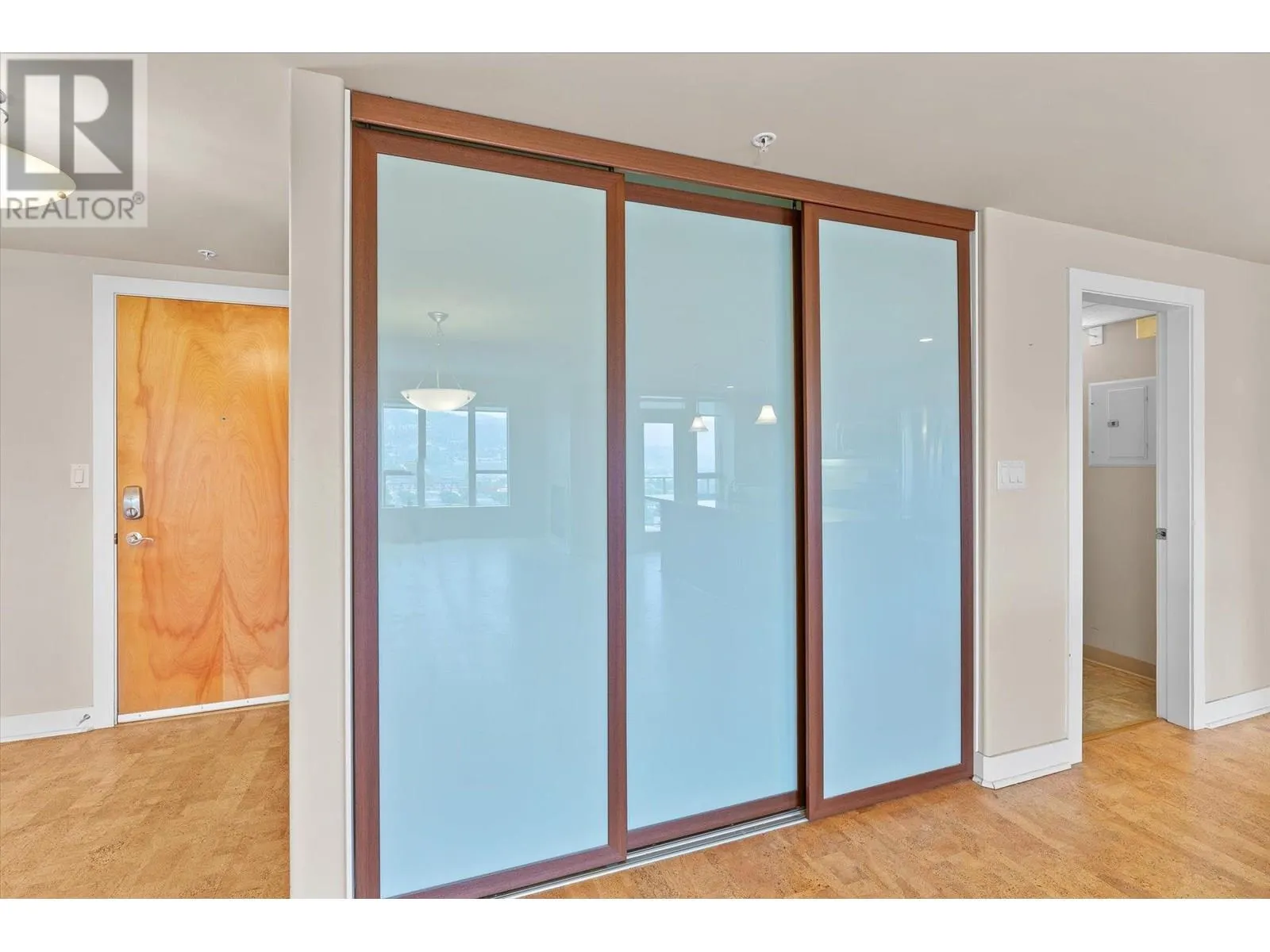 1160 Bernard Avenue Unit# 1207