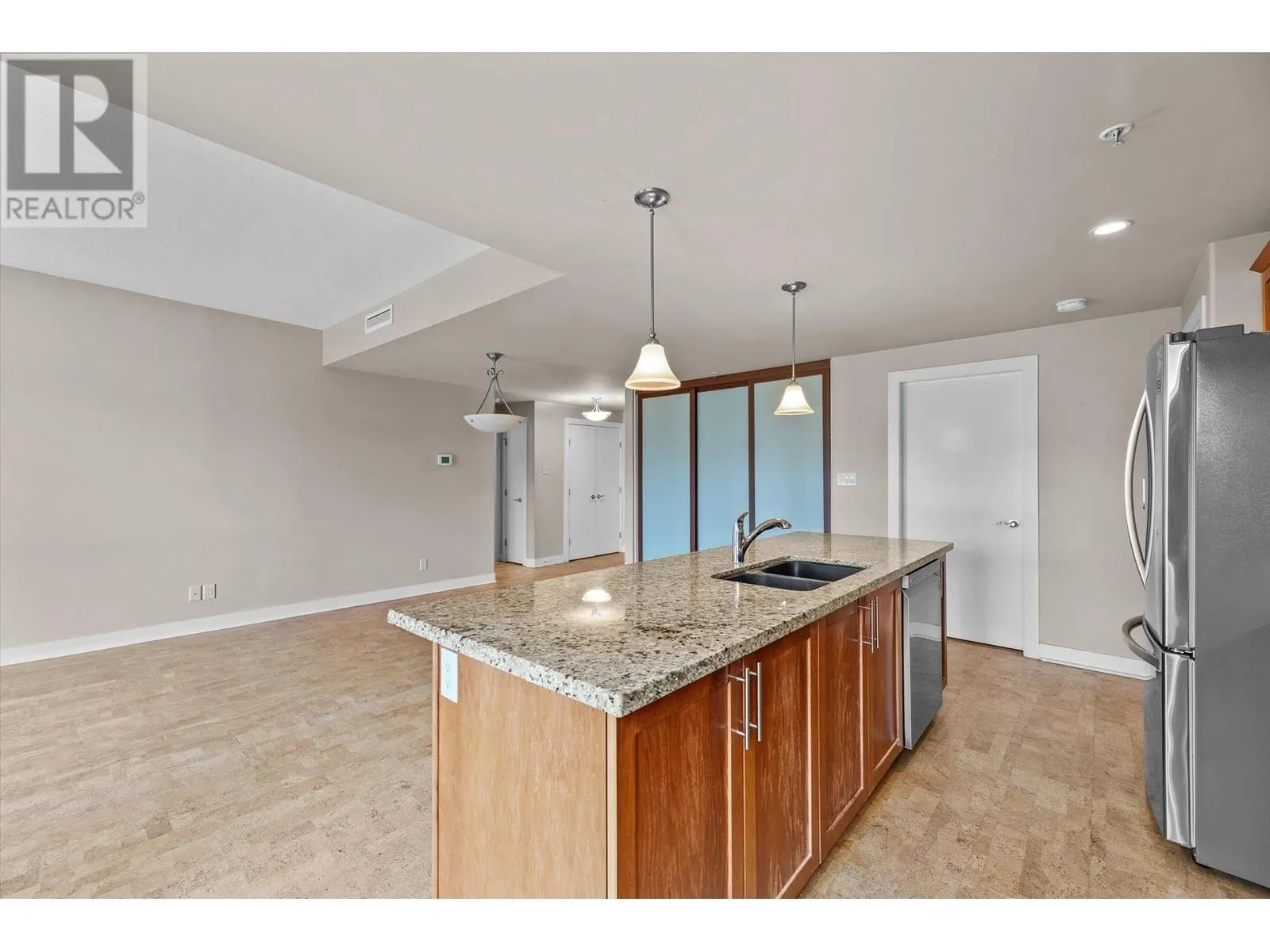 1160 Bernard Avenue Unit# 1207