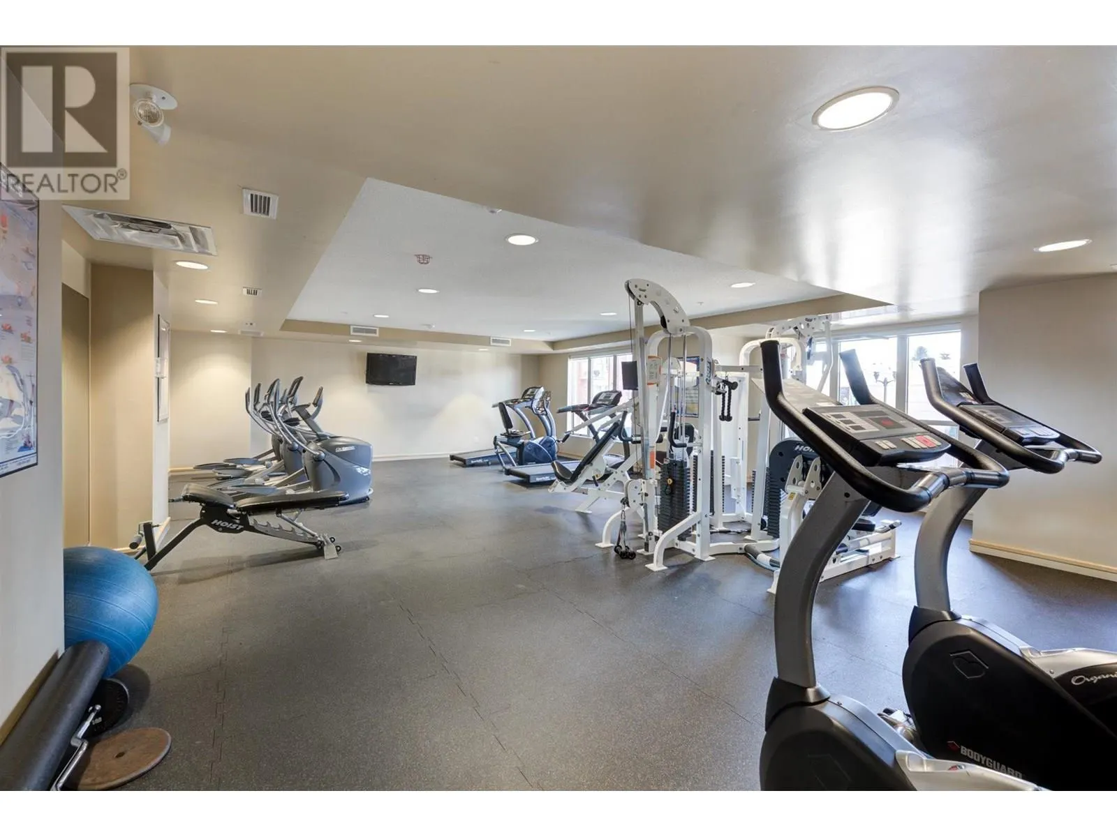 1160 Bernard Avenue Unit# 1207