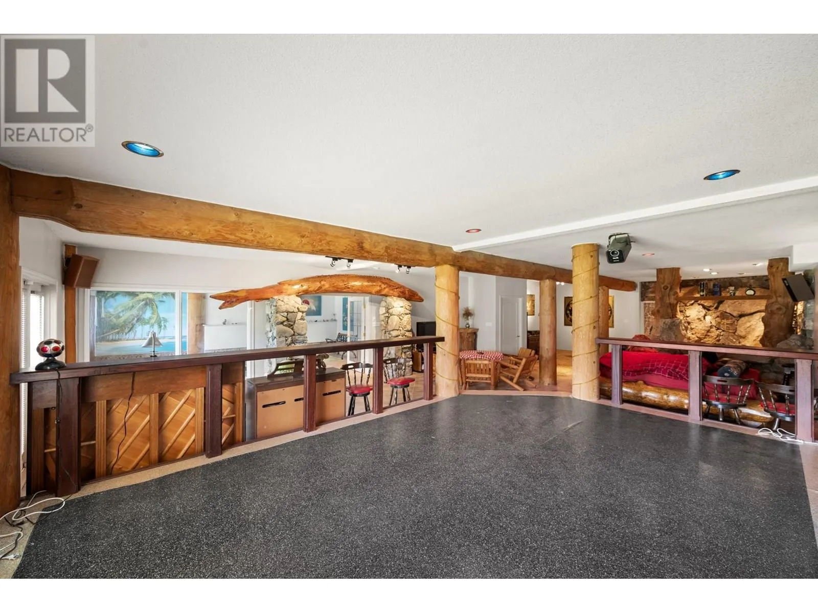 910 Lumby Mabel Lake Road