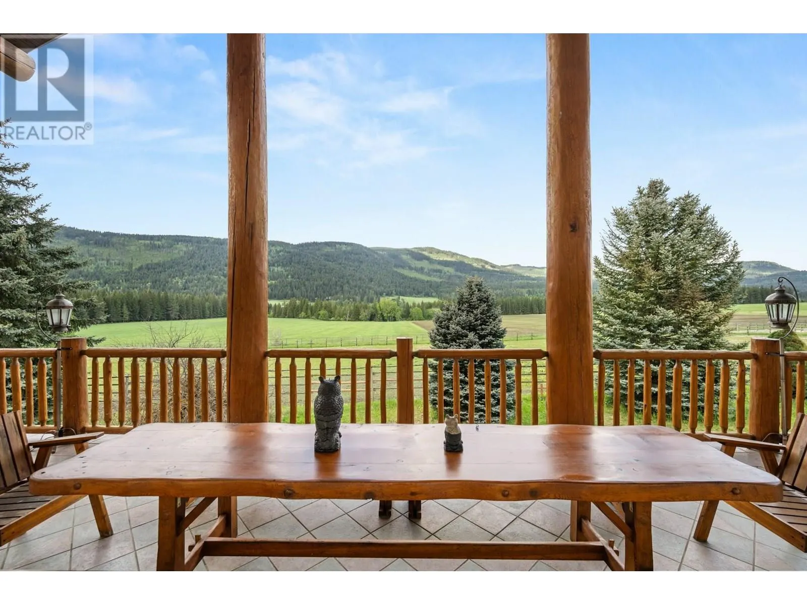 910 Lumby Mabel Lake Road