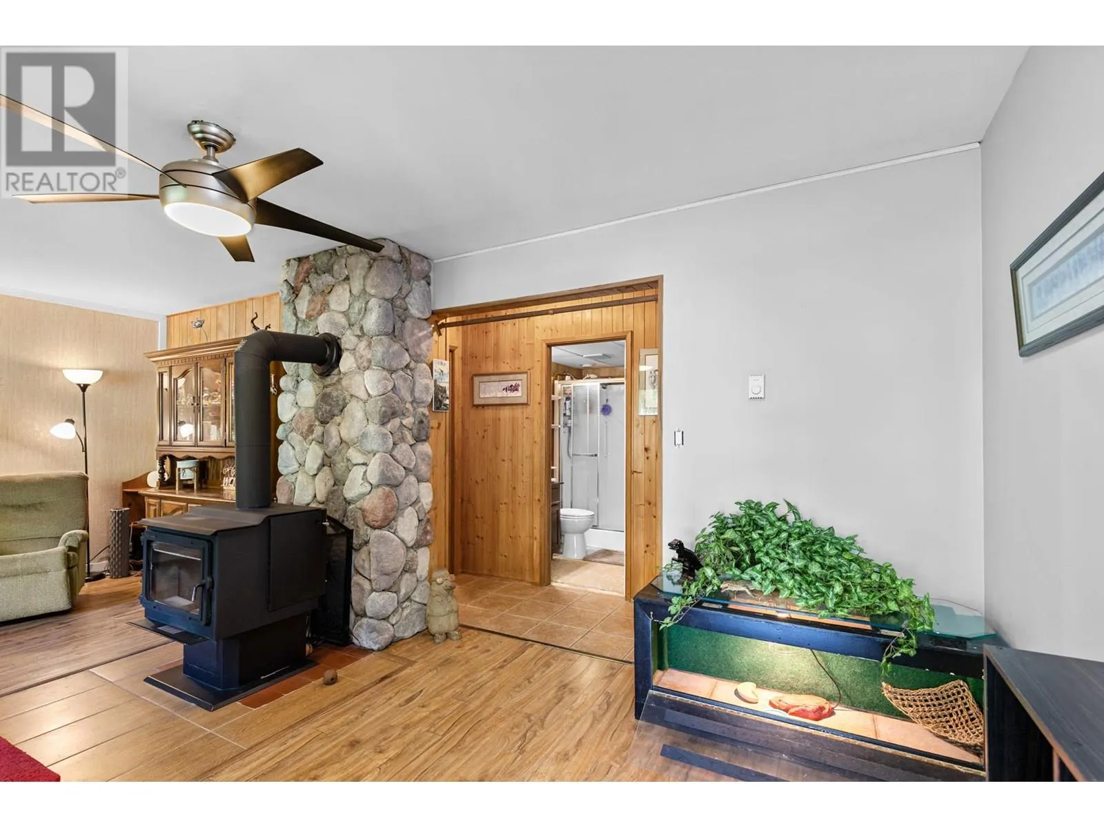 28000 GARNET VALLEY Road