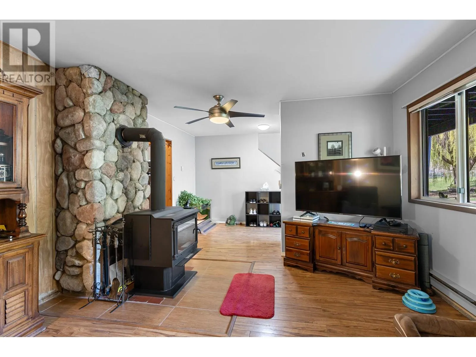 28000 GARNET VALLEY Road