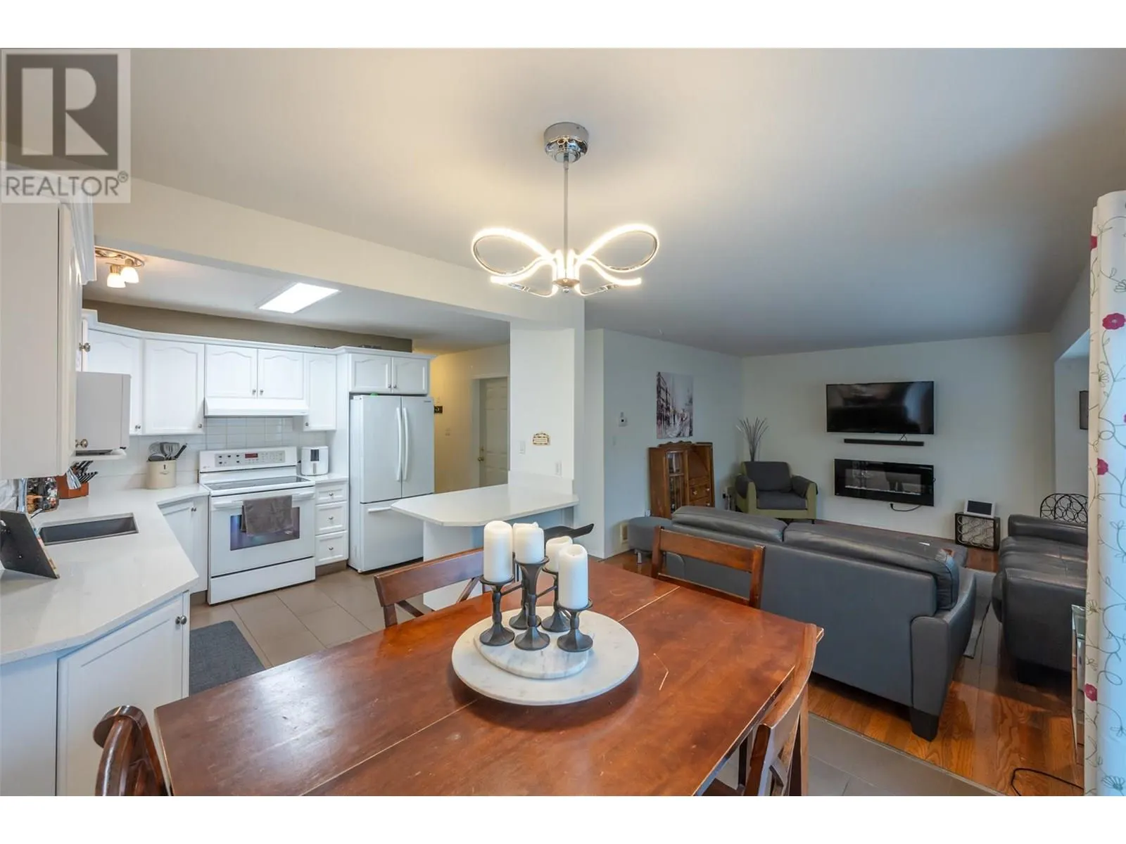 3462 South Main Street Unit# 1