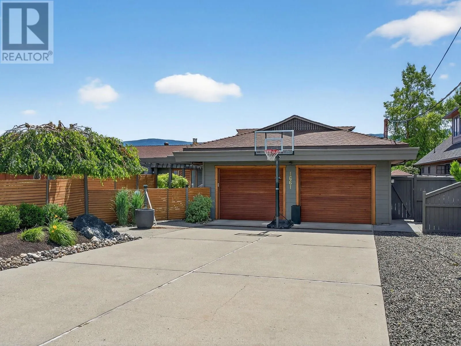 1661 Pritchard Drive