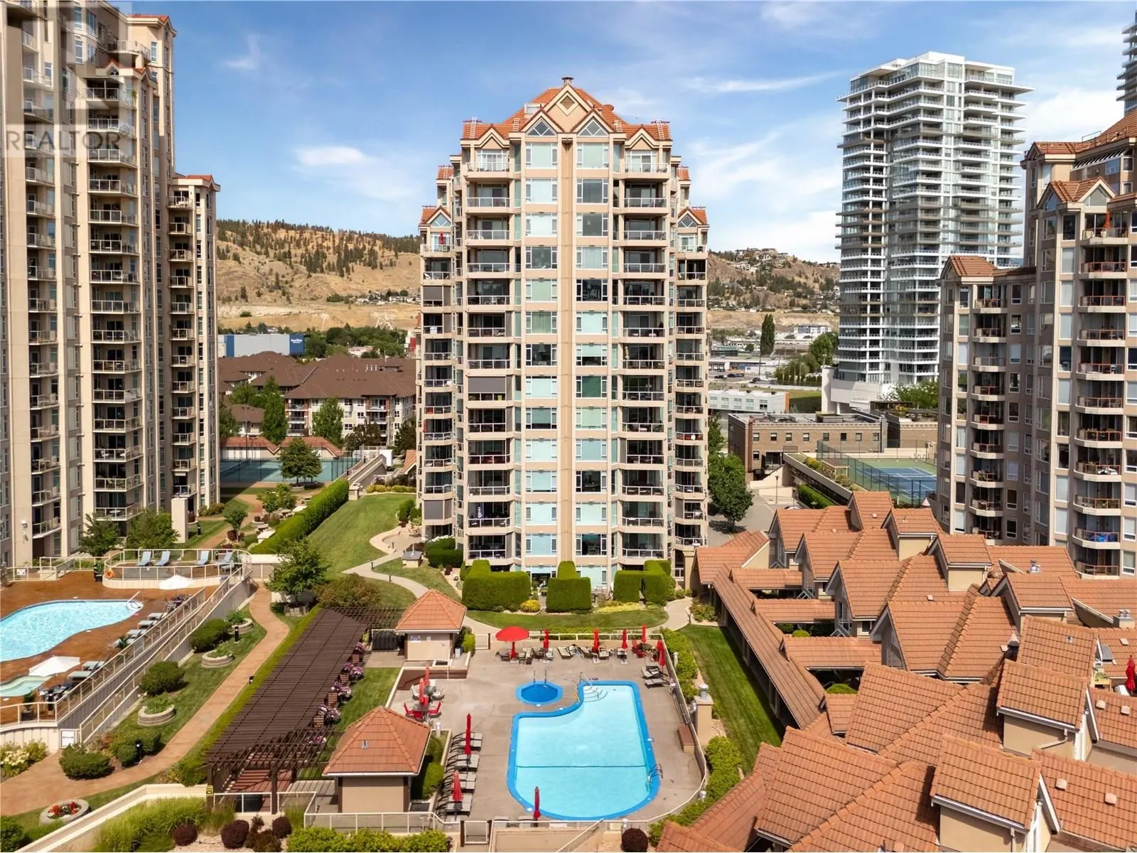 1152 Sunset Drive Unit# 1003