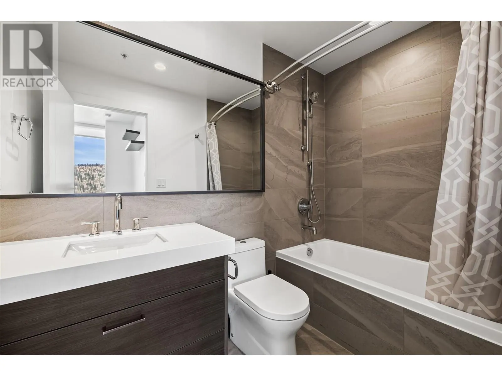 1181 Sunset Drive Unit# 2207