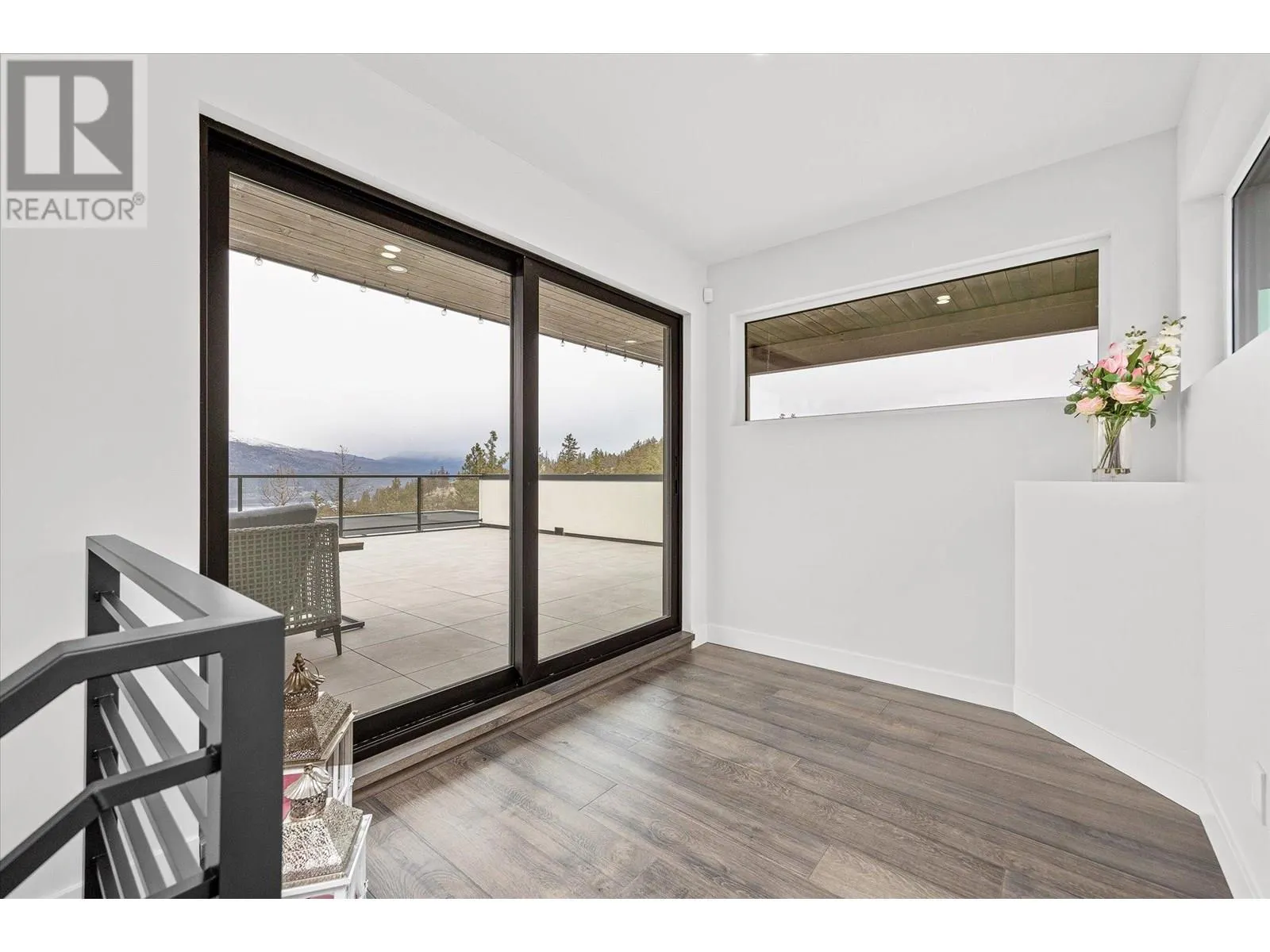 10058 Beacon Hill Drive
