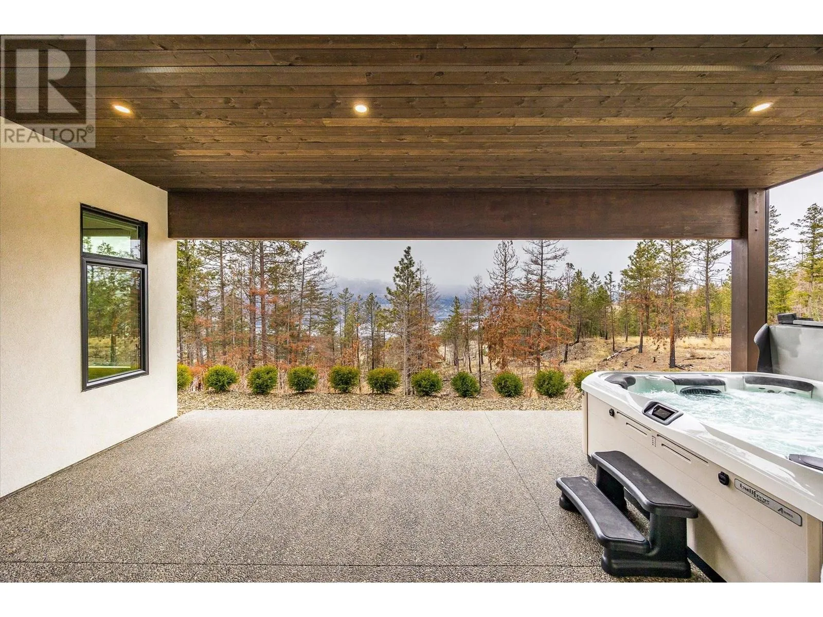 10058 Beacon Hill Drive