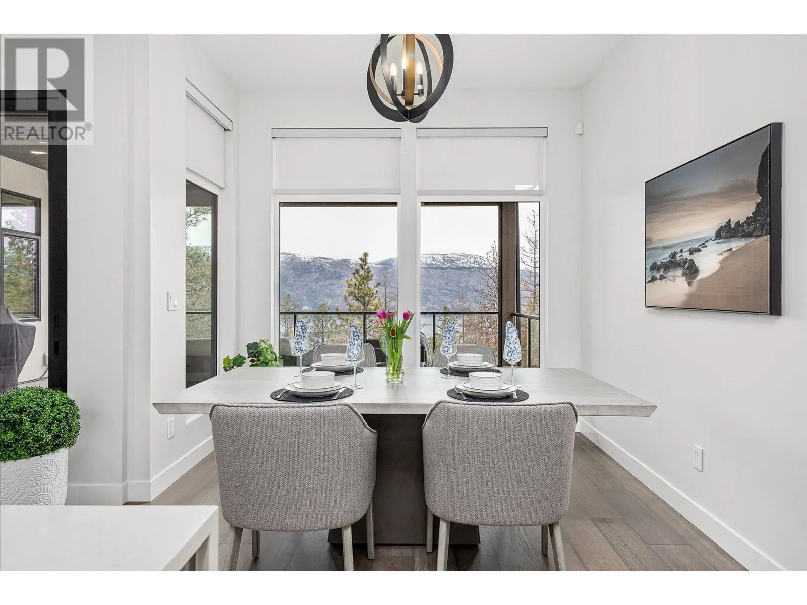 10058 Beacon Hill Drive