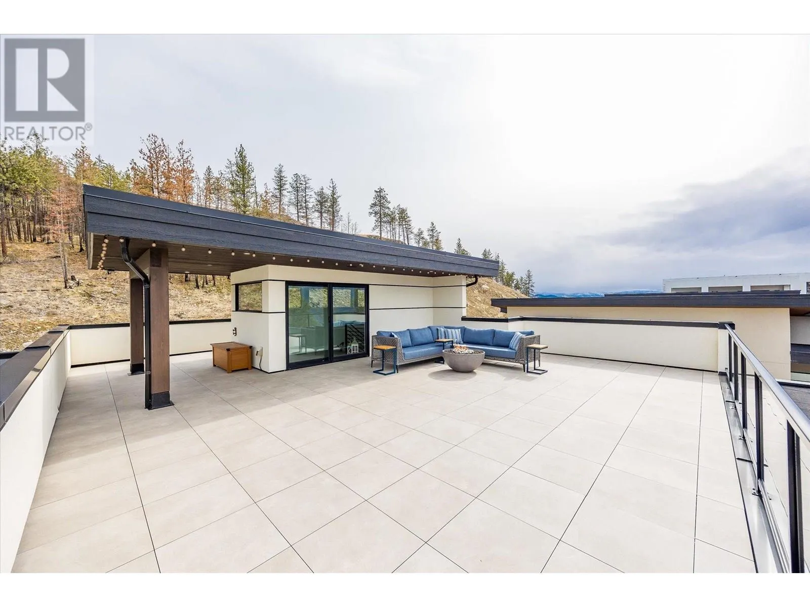 10058 Beacon Hill Drive